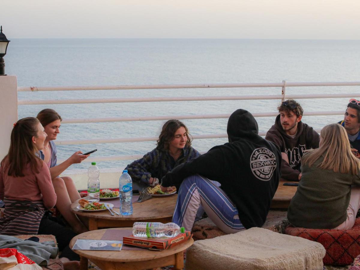Locals Taghazout Surfcamp Hotel Exterior foto